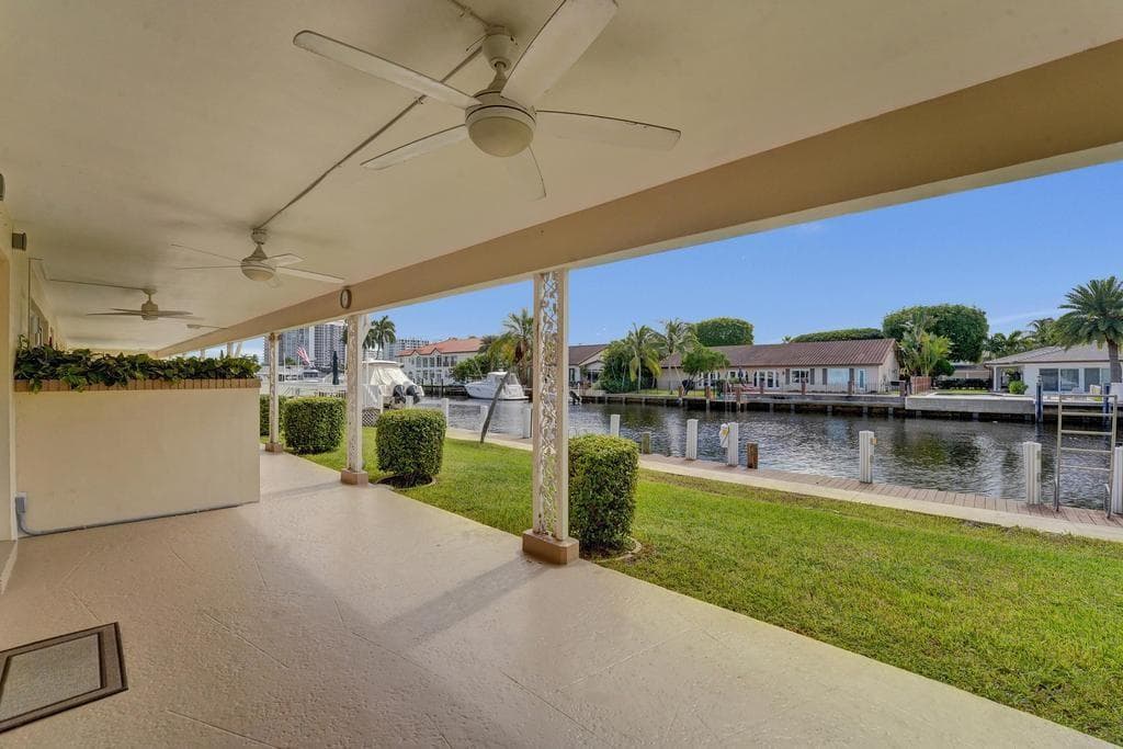 2866 NE 30th Street # 9, Fort Lauderdale, FL 33306 photo 2