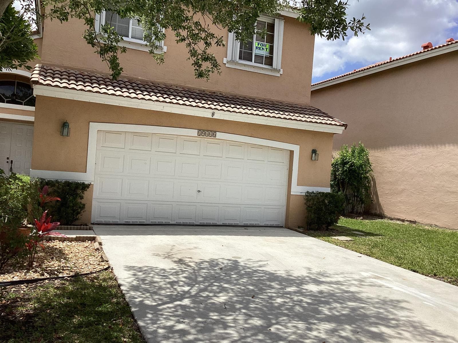 19440 SW 2nd Street, Pembroke Pines, FL 33029 photo 2