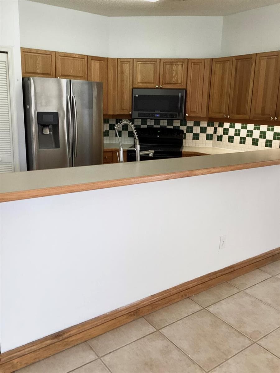 19440 SW 2nd Street, Pembroke Pines, FL 33029 photo 4
