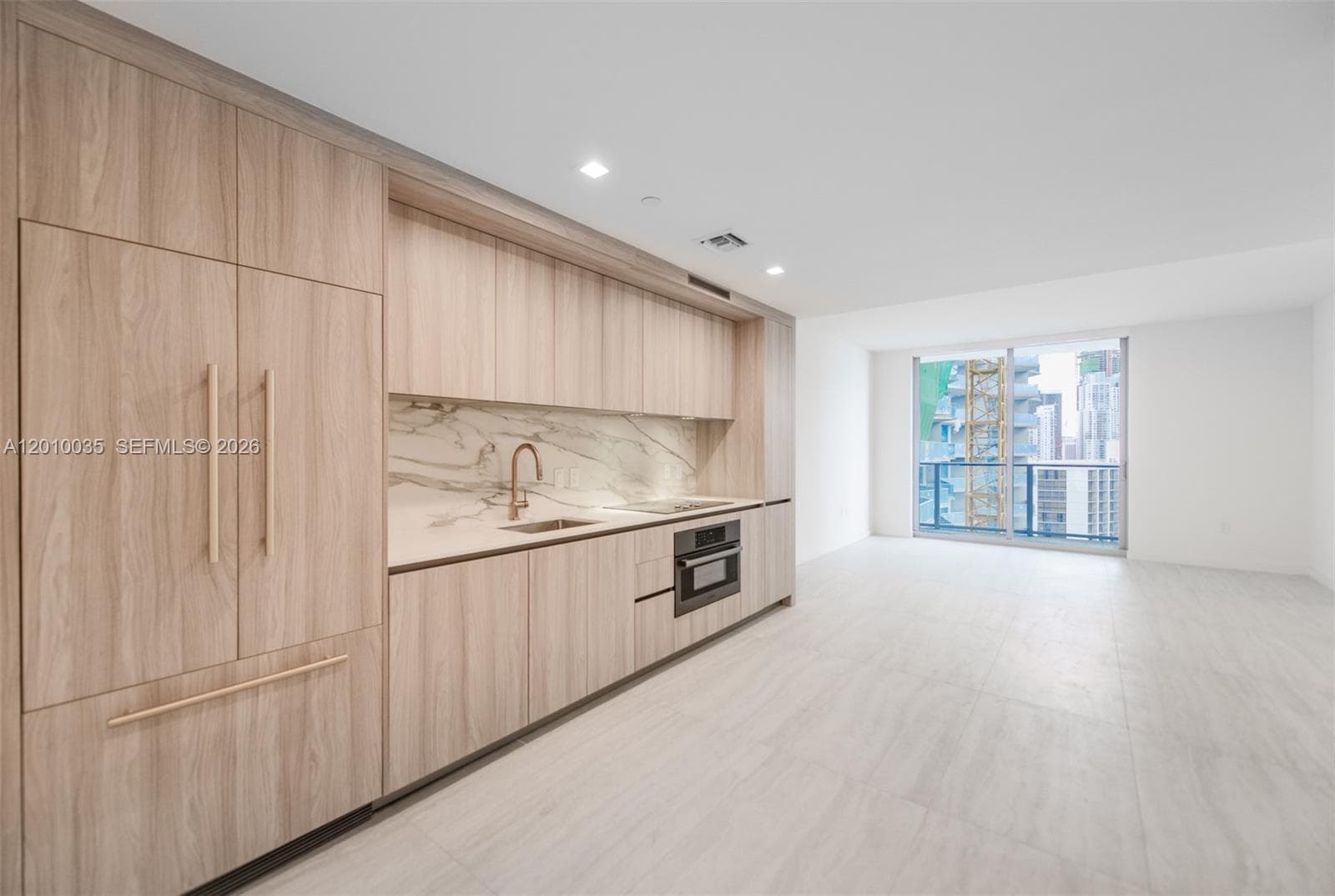 77 SE 5 Street # 2603, Miami, FL 33131 photo 2