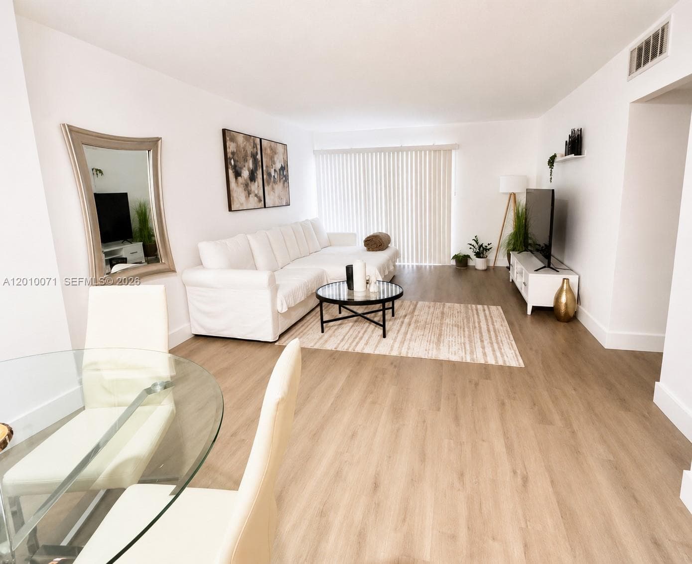 400 Kings Point Dr # 1224, Sunny Isles Beach, FL 33160 photo 3
