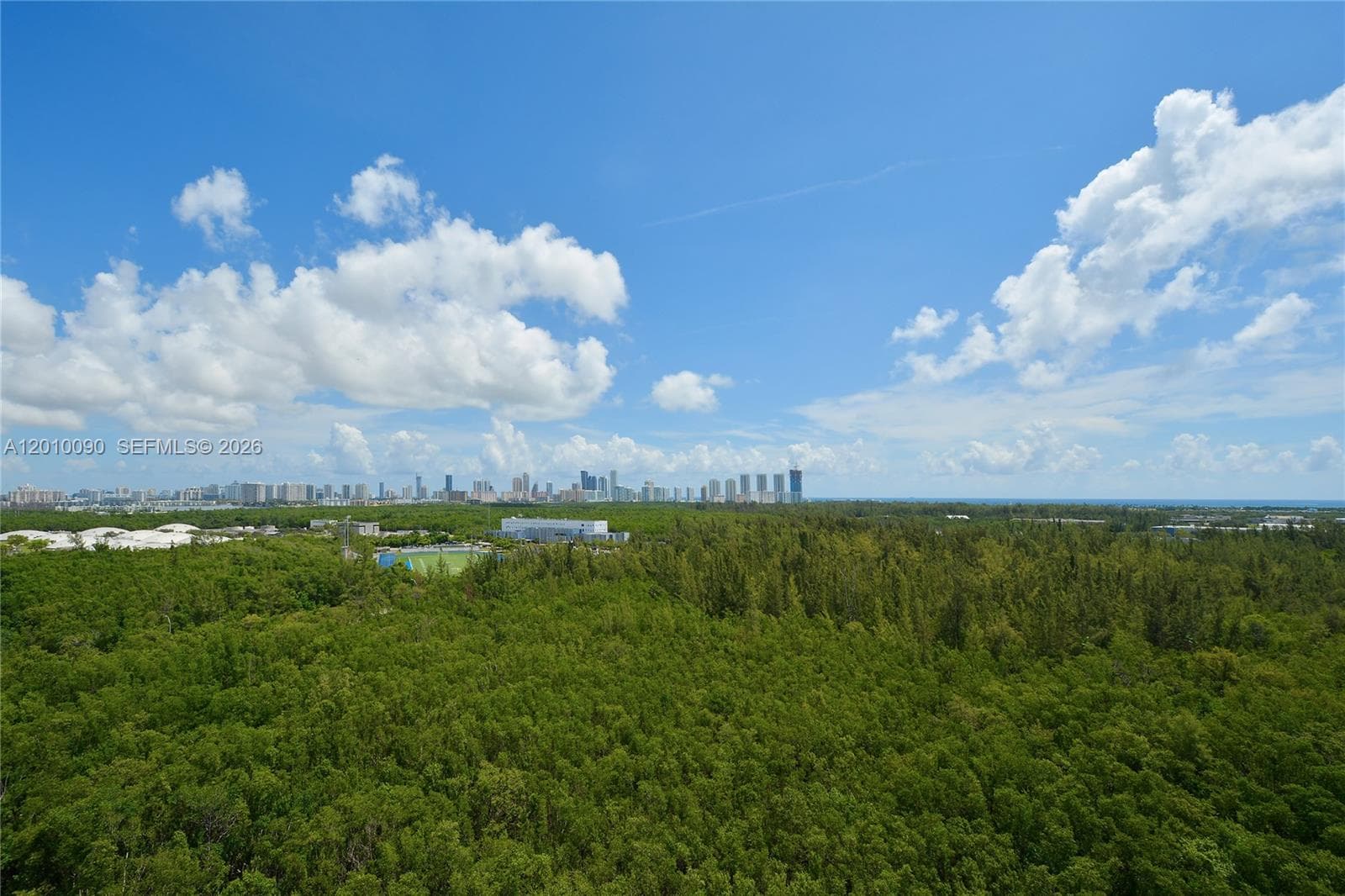 14951 Royal Oaks Ln # 1609, North Miami, FL 33181 photo 2