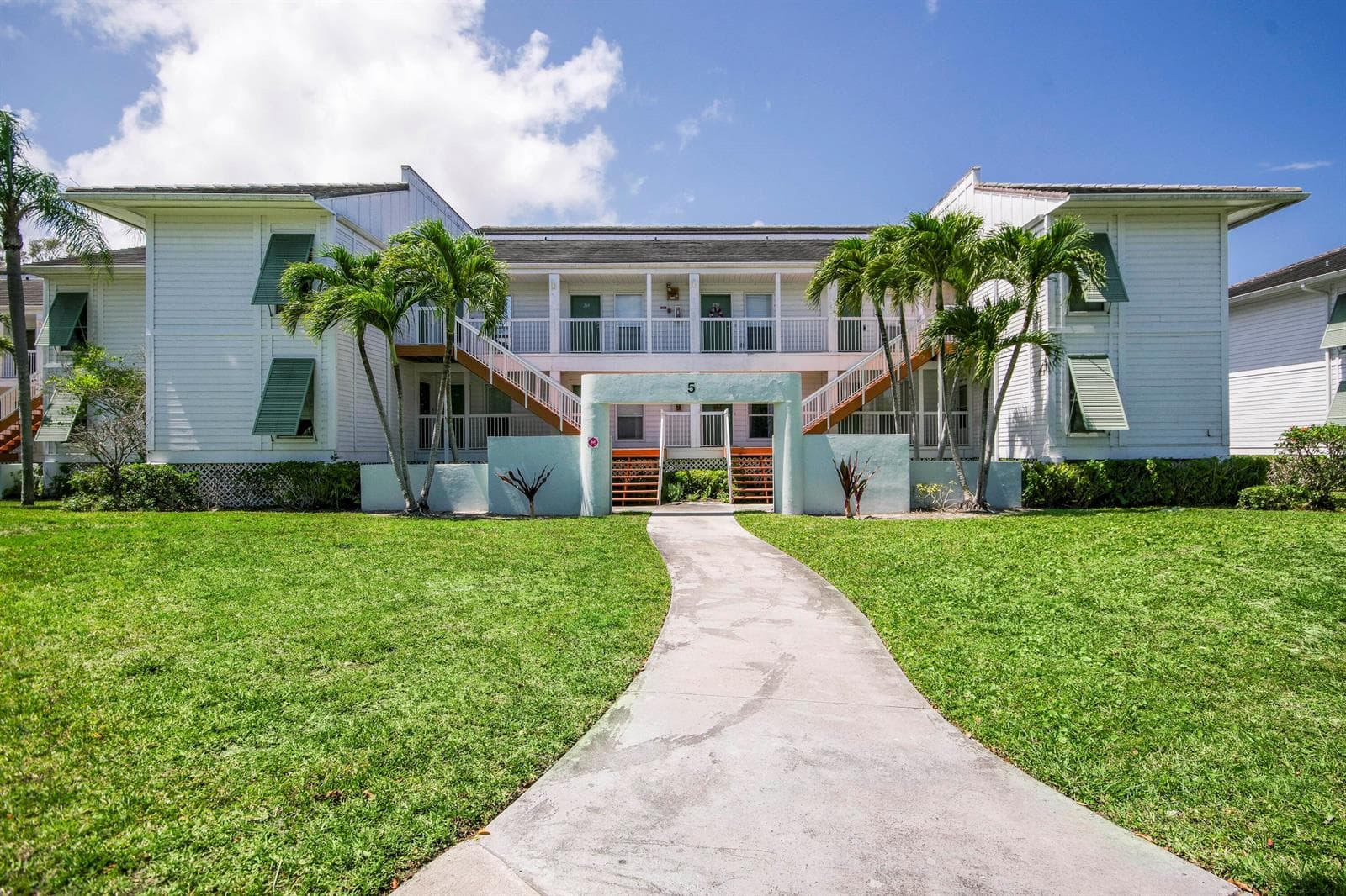 170 Cypress Point Drive, Palm Beach Gardens, FL 33418 photo 2
