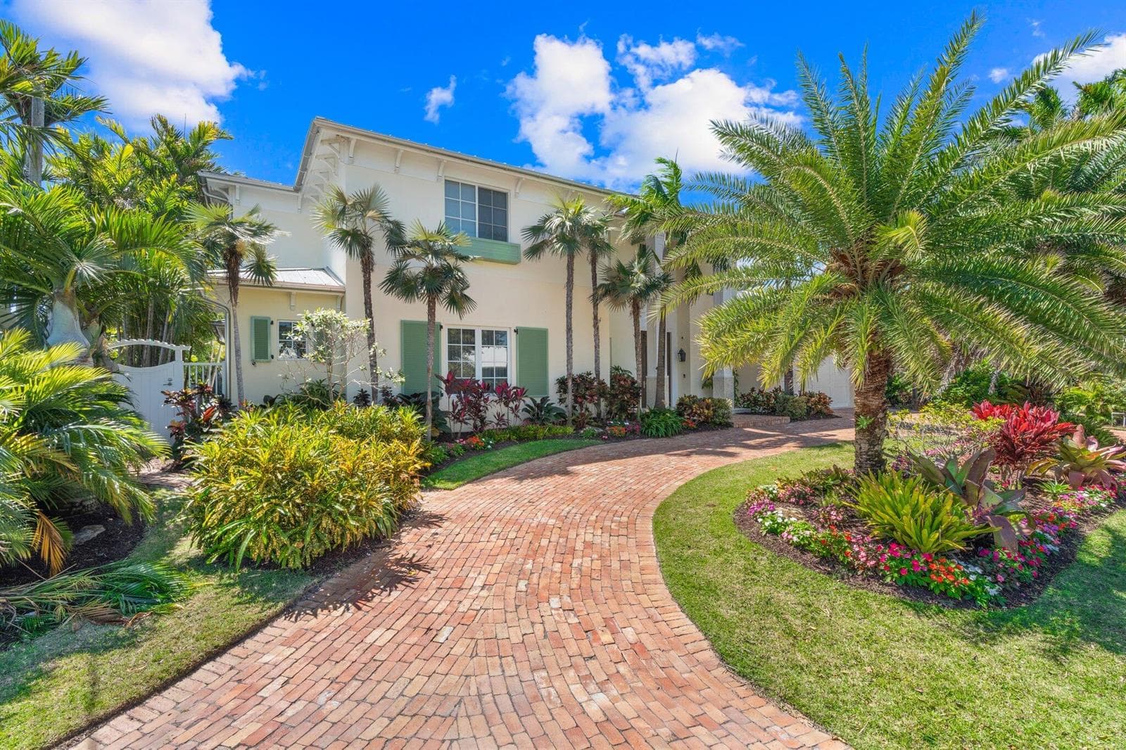 2870 NE 24th Place, Fort Lauderdale, FL 33305 photo 2