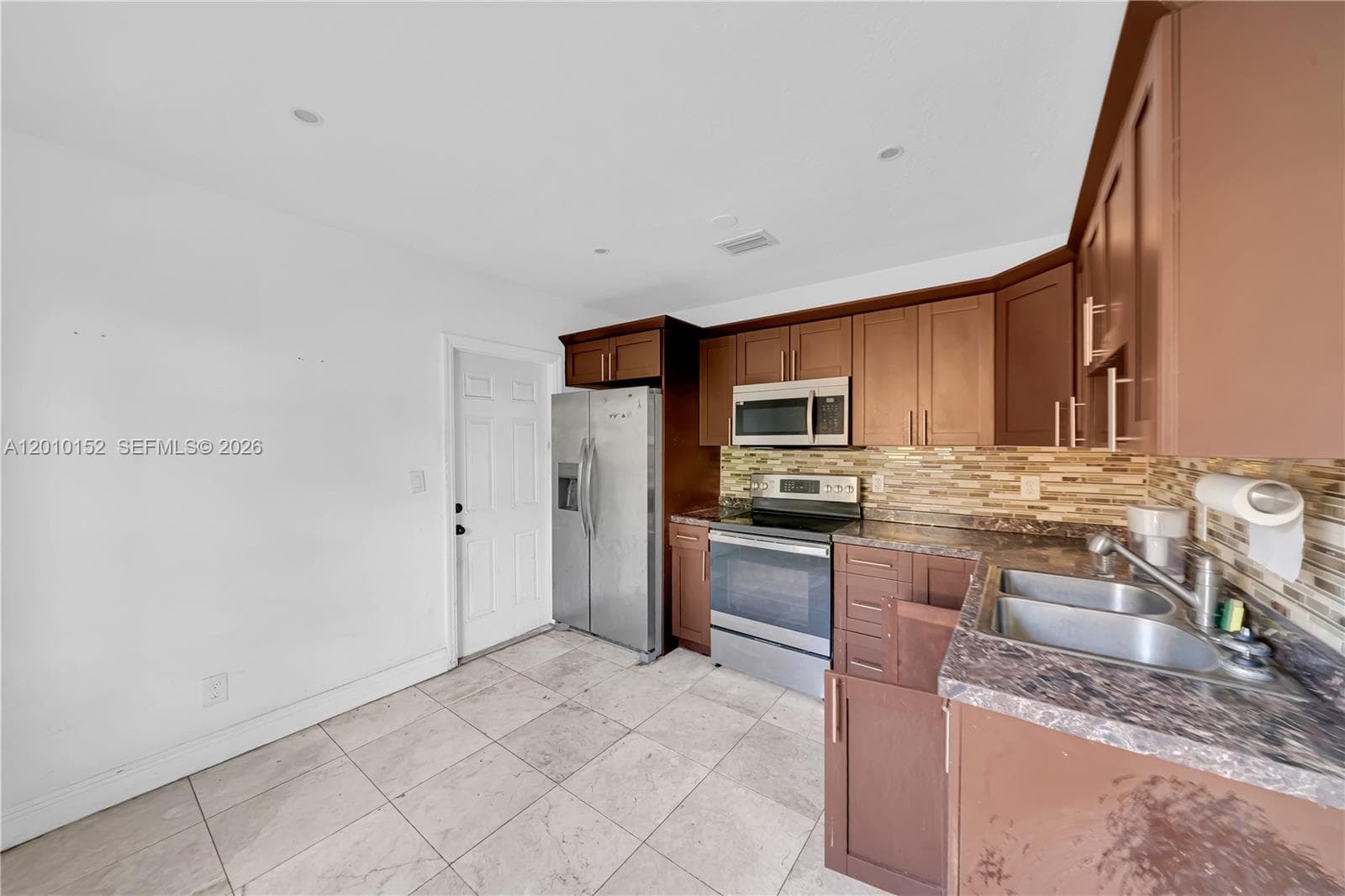 3033 Hibiscus Street, Miami, FL 33133 photo 5