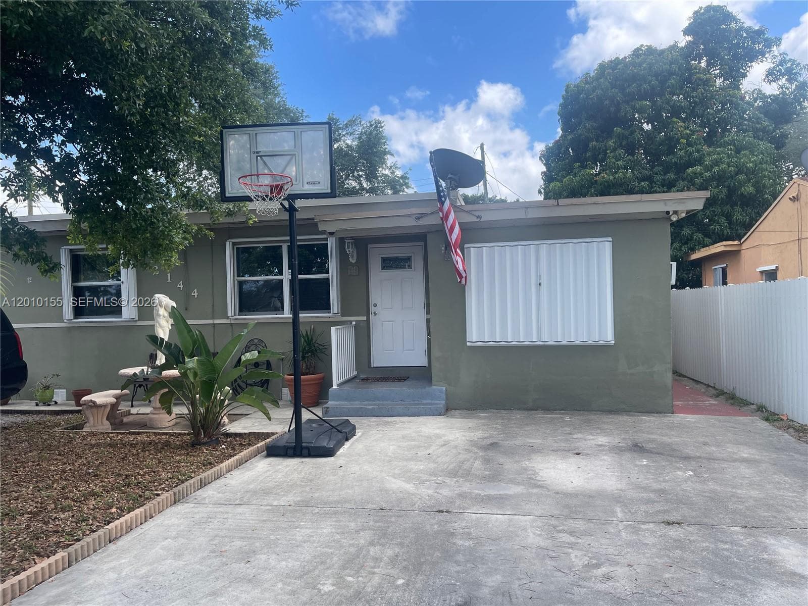 2144 NW 85th St, Miami, FL 33147 photo 4