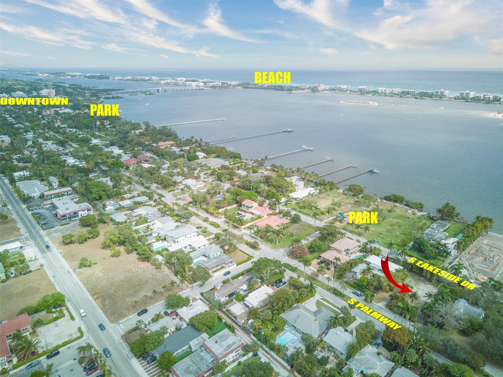 1118 S Palmway, FL 33460 photo 3