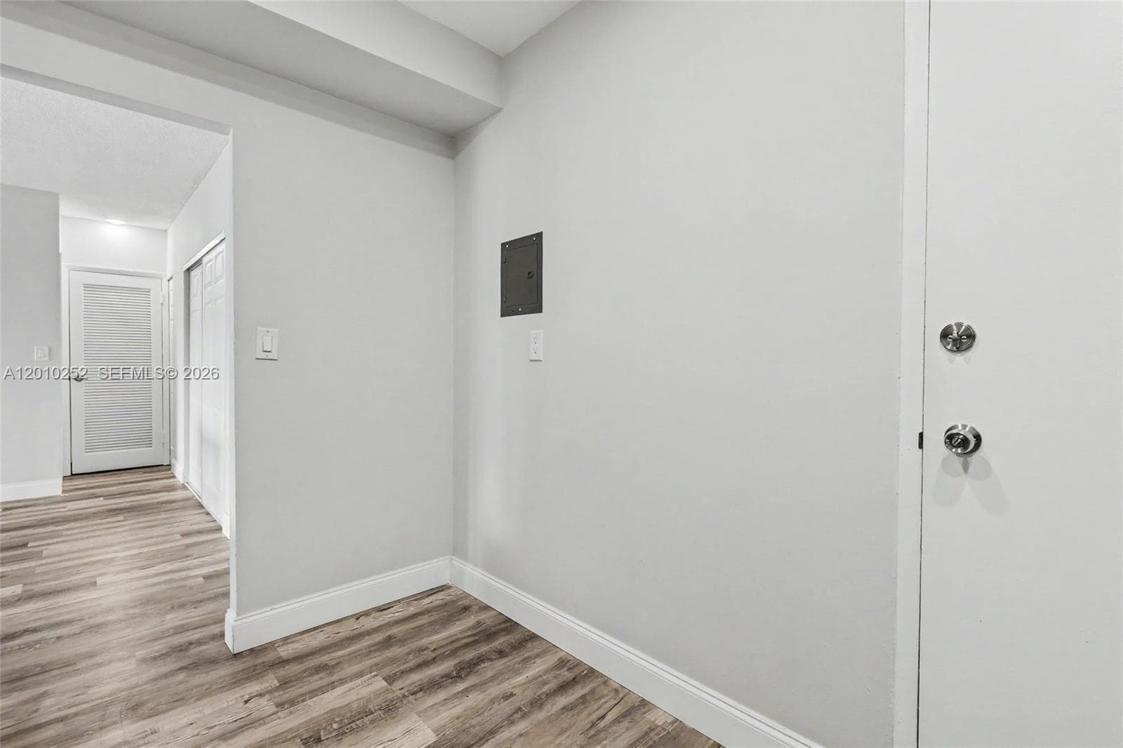 500 Bayview Dr # 727, Sunny Isles Beach, FL 33160 photo 2