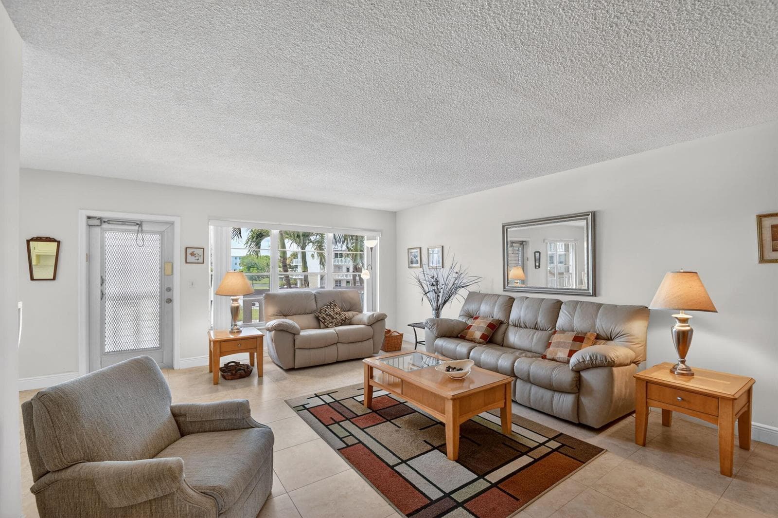 202 Wellington D, West Palm Beach, FL 33417 photo 2