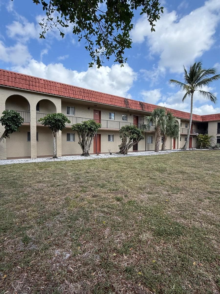 6074 Forest Hill Boulevard # 208, West Palm Beach, FL 33415 photo 2