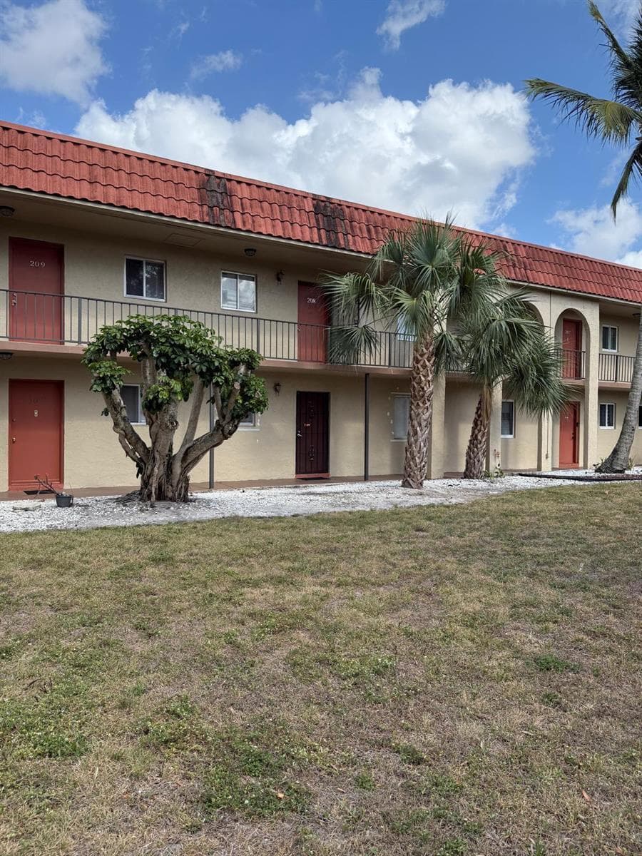 6074 Forest Hill Boulevard # 208, West Palm Beach, FL 33415 photo 4