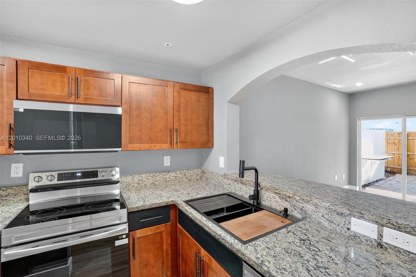 7995 NW 8th St # 100C, Miami, FL 33126 photo 5