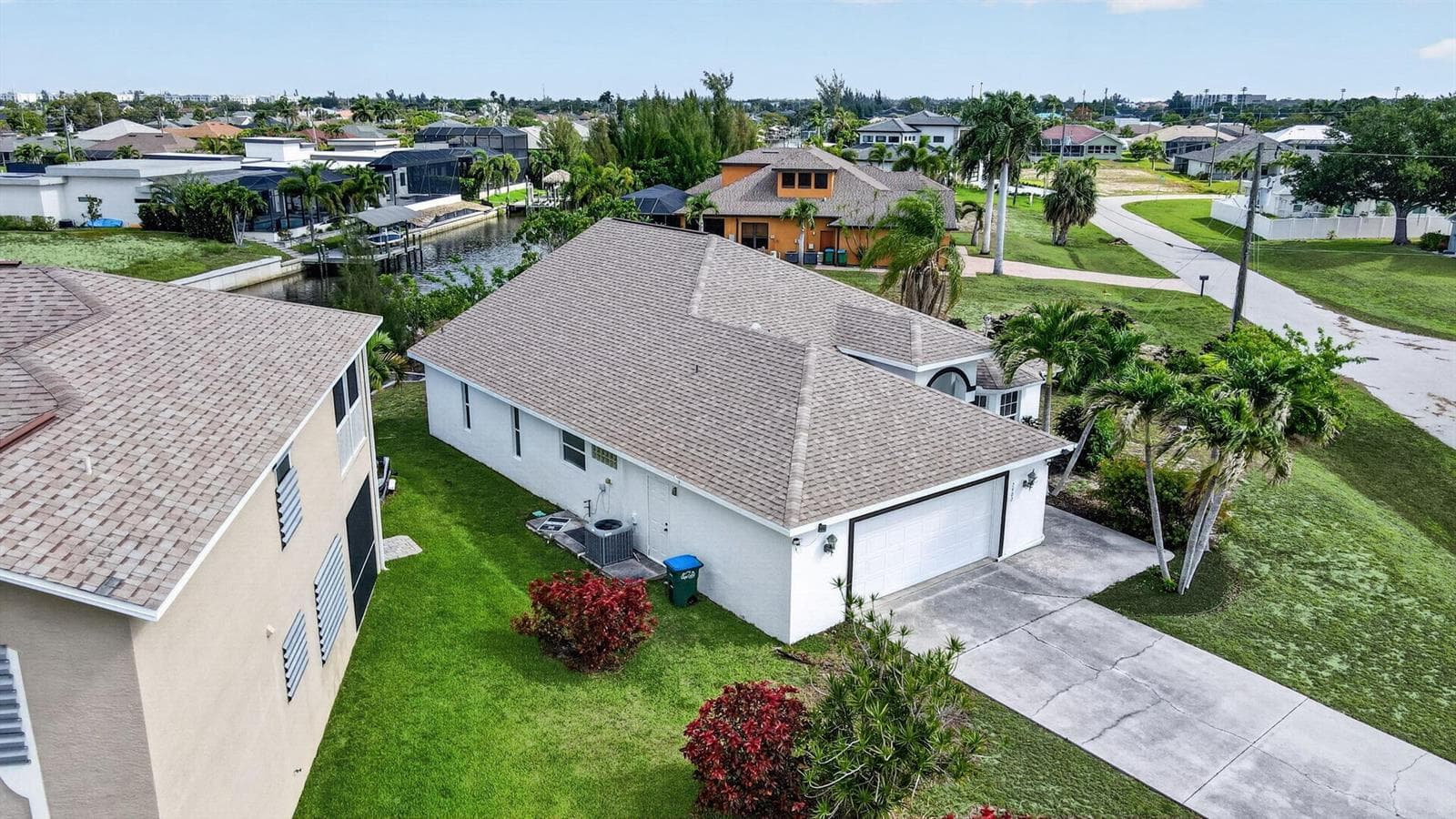 2902 SW 17th Avenue, Cape Coral, FL 33914 photo 4