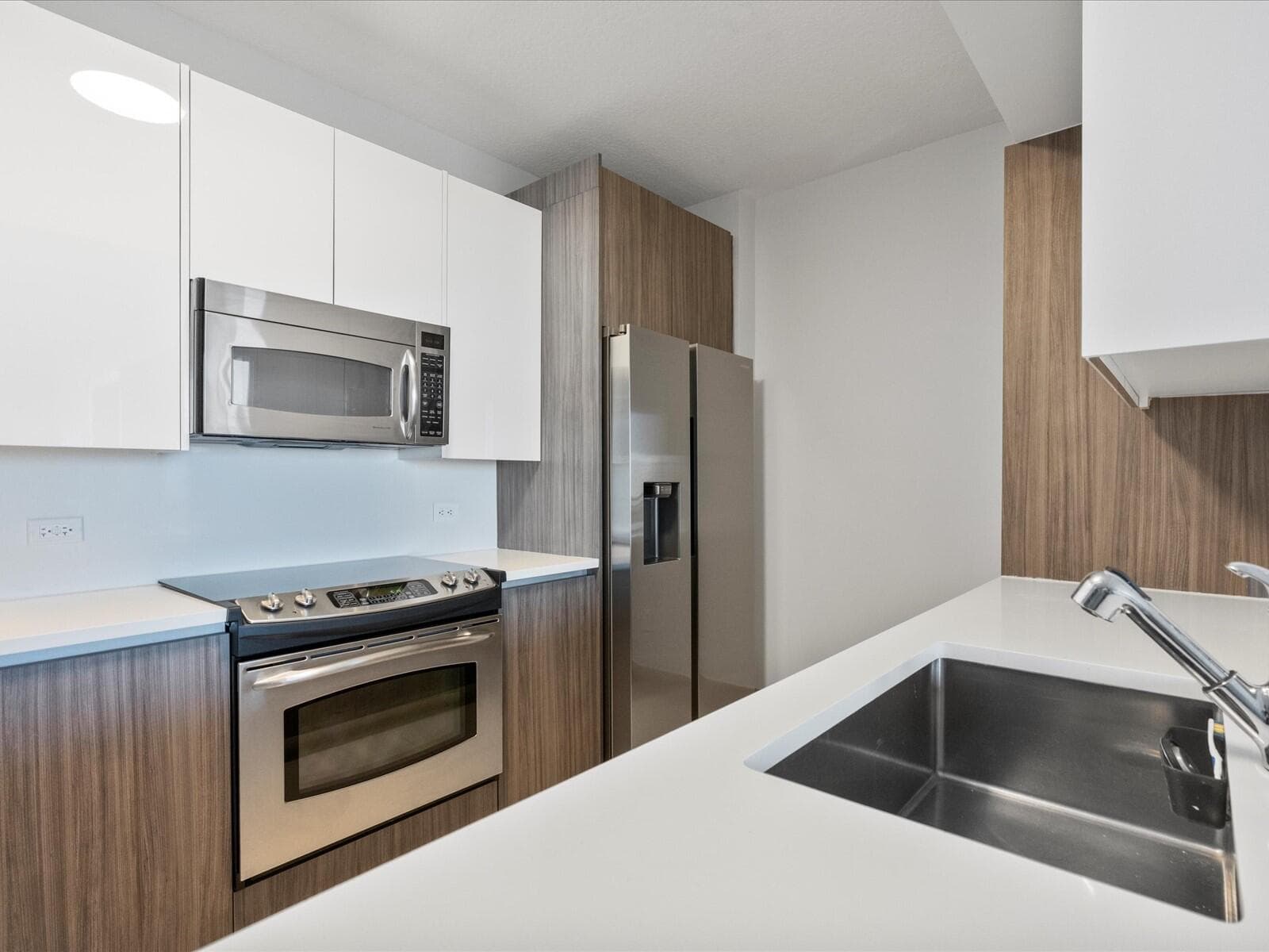 18800 NE 29th Avenue # 704, Aventura, FL 33180 photo 4