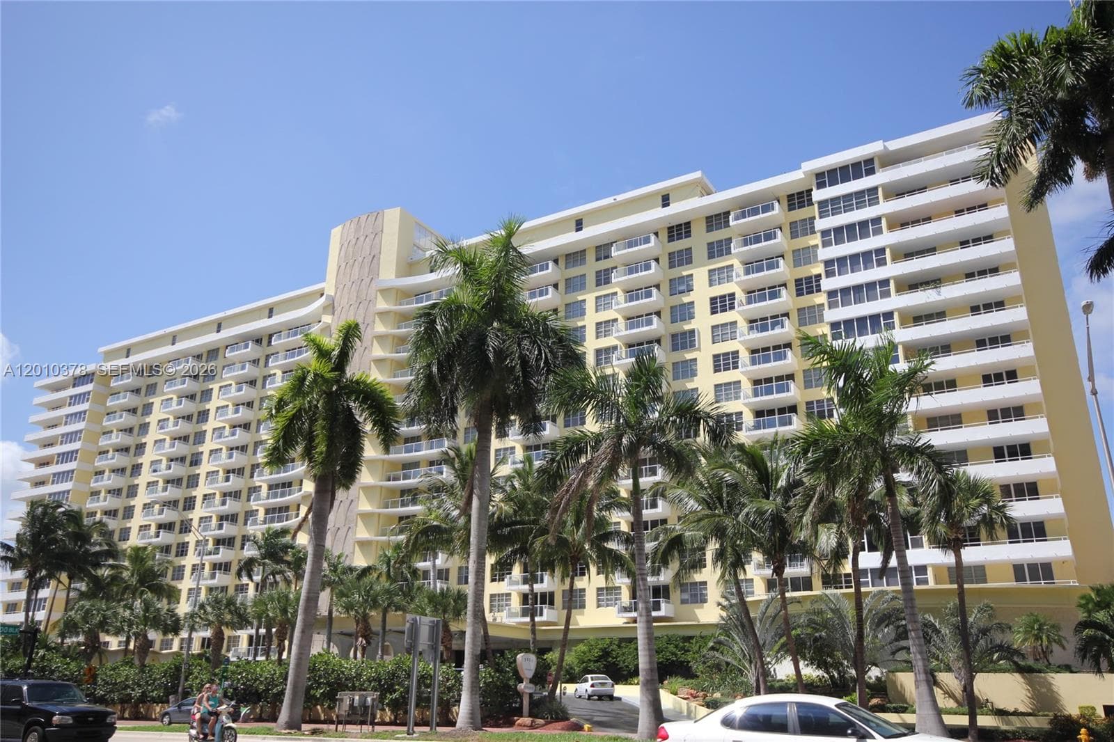 5600 Collins Ave # 9E, Miami Beach, FL 33140 photo 2