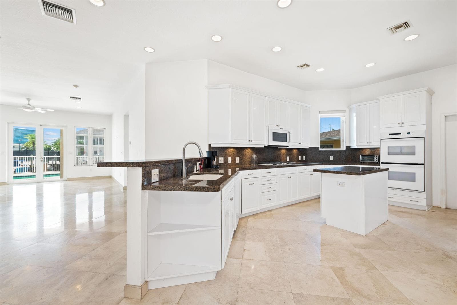 1630 SE 11th Street, Fort Lauderdale, FL 33316 photo 5