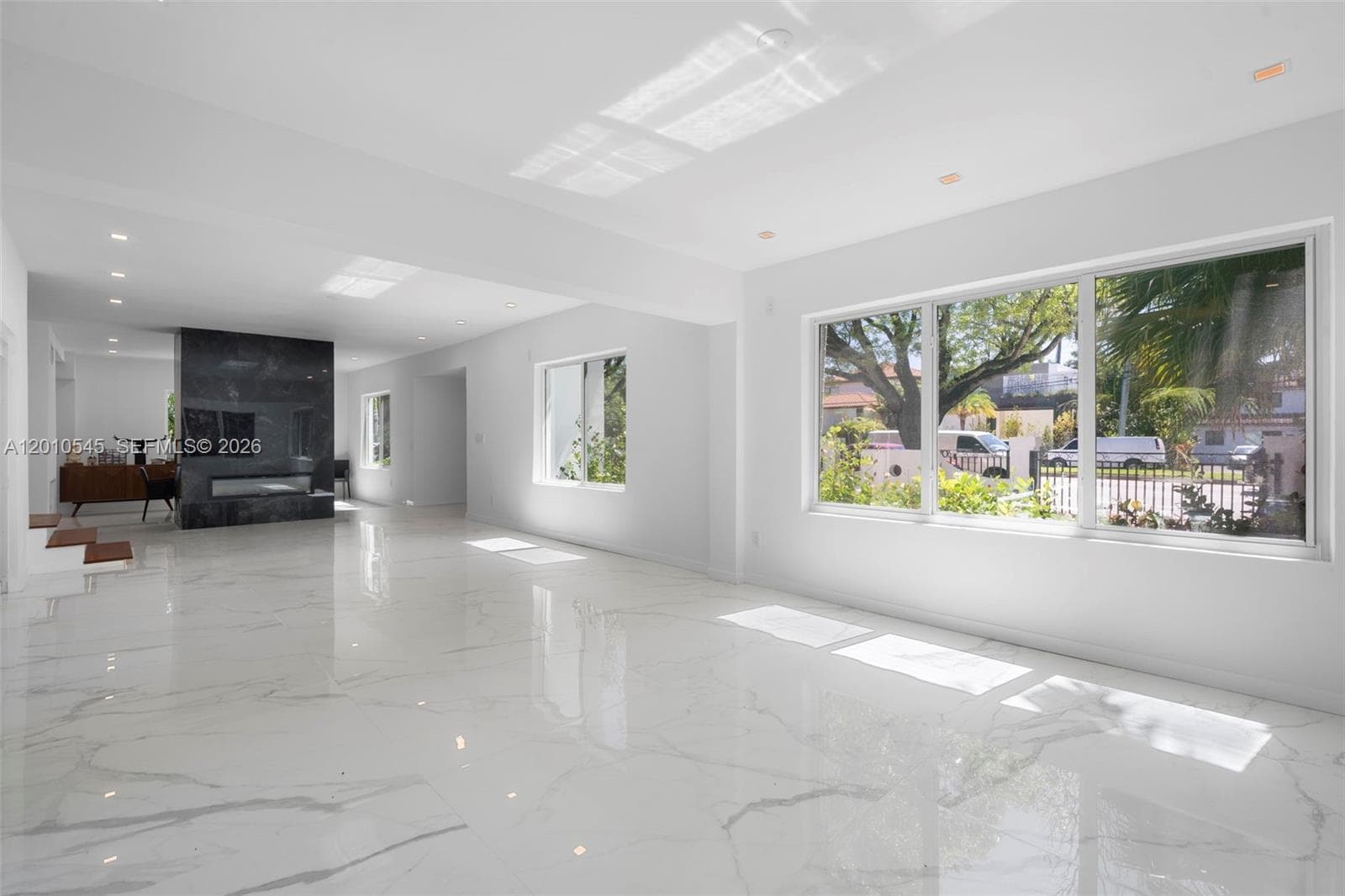5824 Alton Rd, Miami Beach, FL 33140 photo 4
