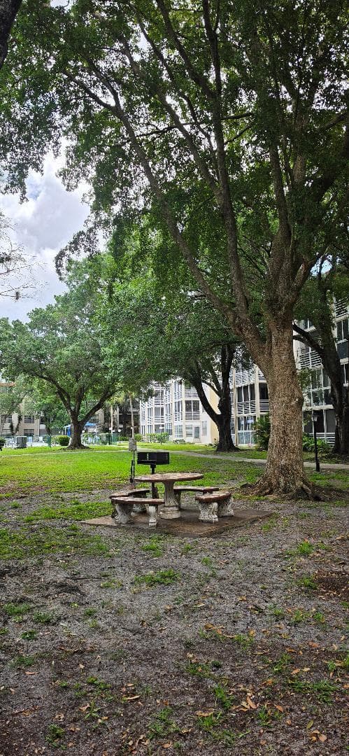 2600 NW 49th Avenue # 409, Lauderdale Lakes, FL 33313 photo 4