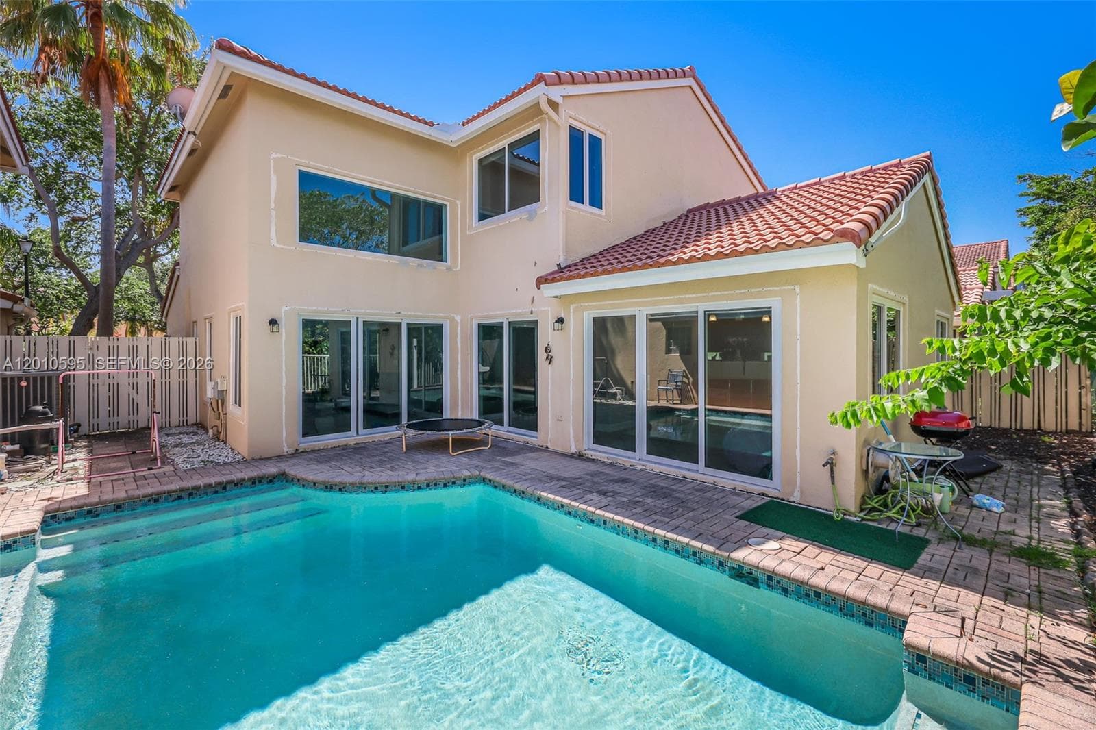 1065 Weeping Willow Way, Hollywood, FL 33019 photo 2