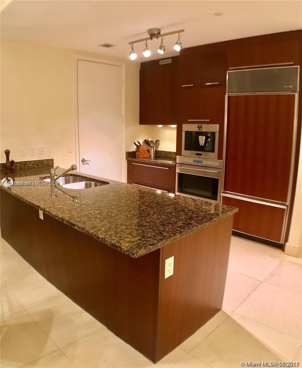 15901 Collins Ave # 1102, Sunny Isles Beach, FL 33160 photo 5