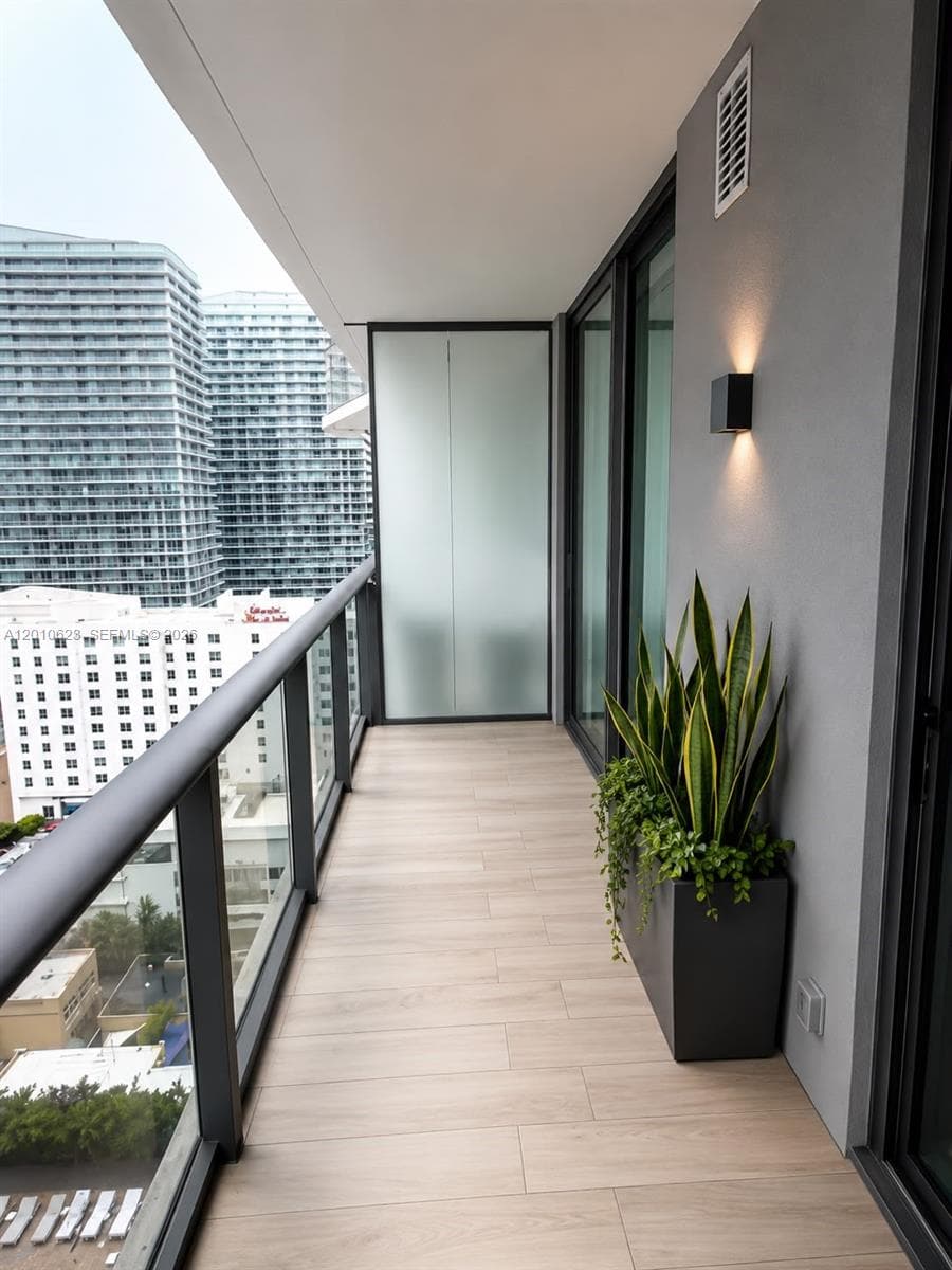 1300 S Miami Ave # 1908, Miami, FL 33130 photo 4