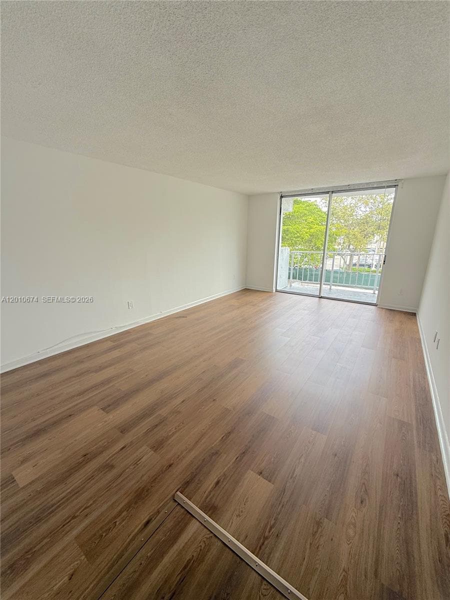 482 NW 165th St Rd # A-307, Miami, FL 33169 photo 2