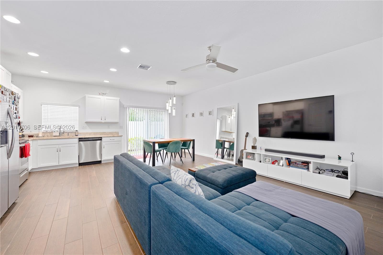 1106 NW 40th Ter, Lauderhill, FL 33313 photo 5
