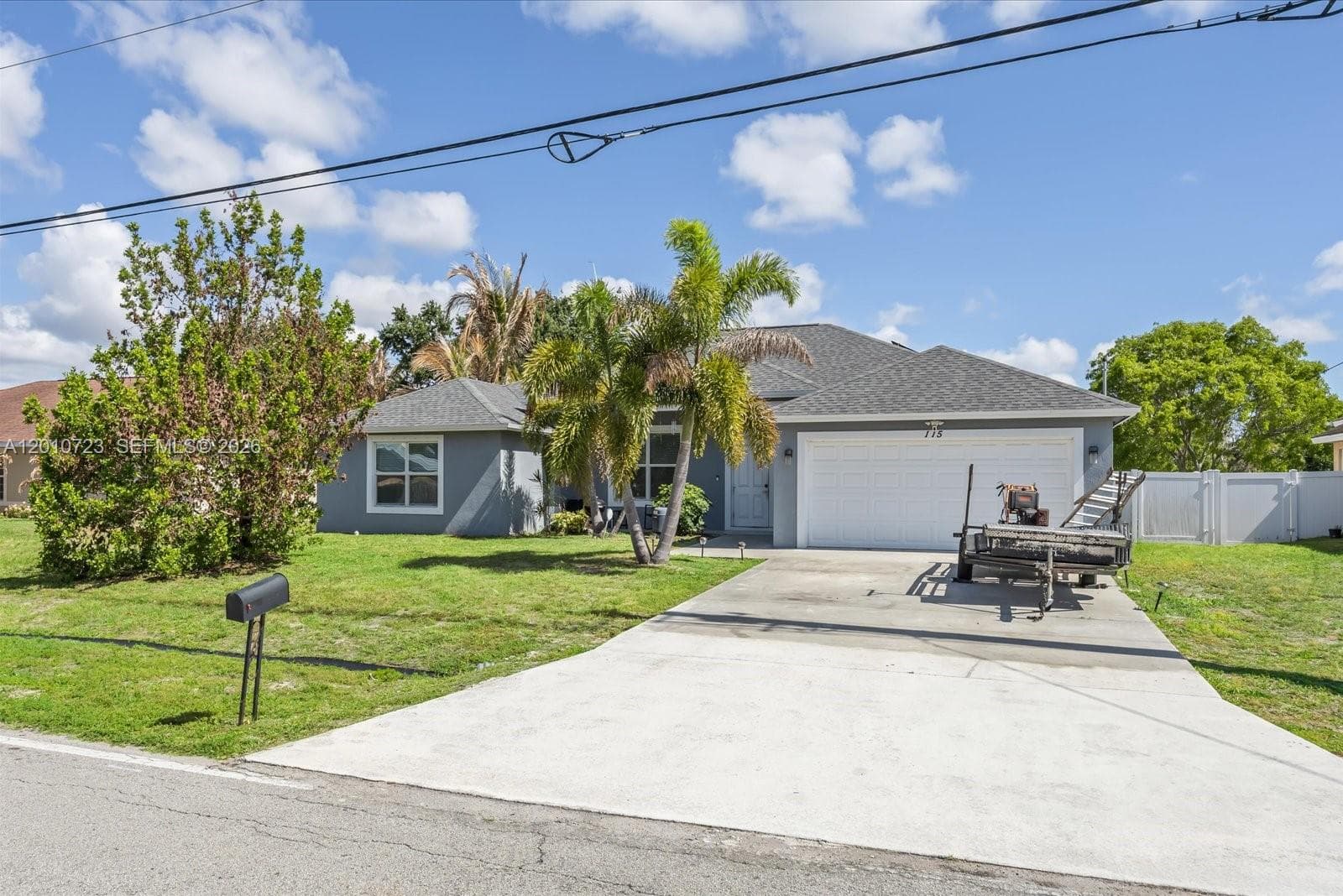 115 SW Glenwood Dr, Port St. Lucie, FL 34984 photo 4