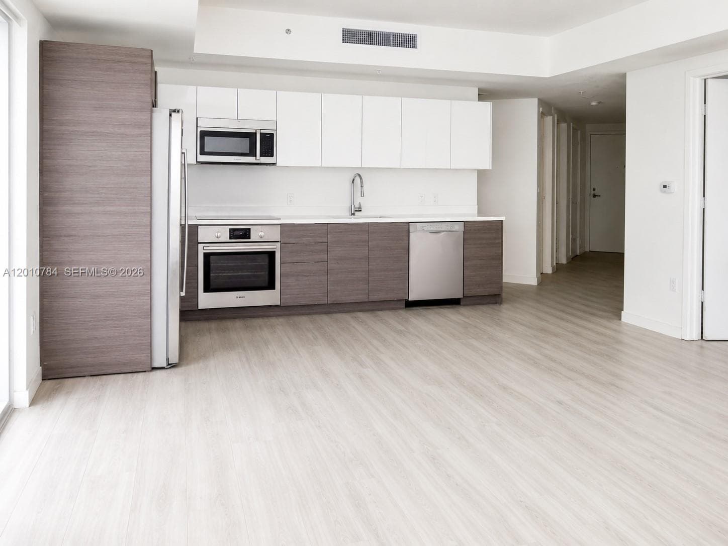 1010 SW 2nd Ave # 1809, Miami, FL 33130 photo 2