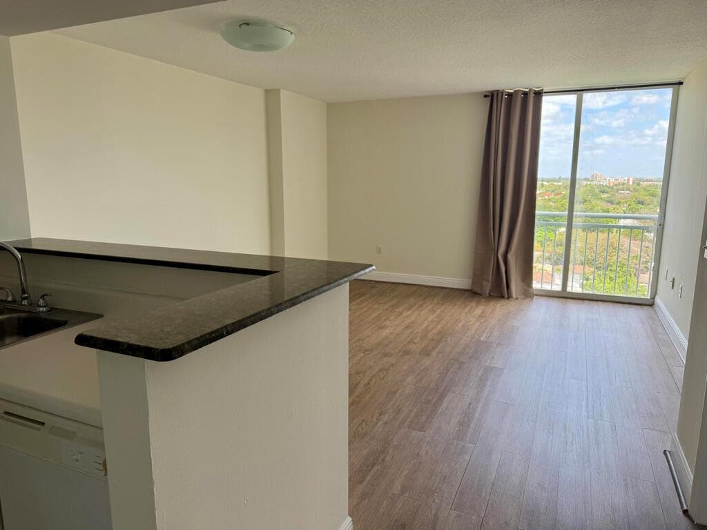 3000 Coral Way # 1007, Miami, FL 33145 photo 2