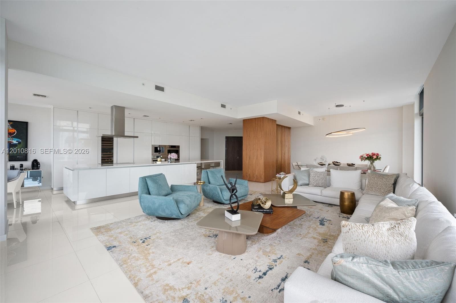 88 SW 7th St # PH4301, Miami, FL 33130 photo 3