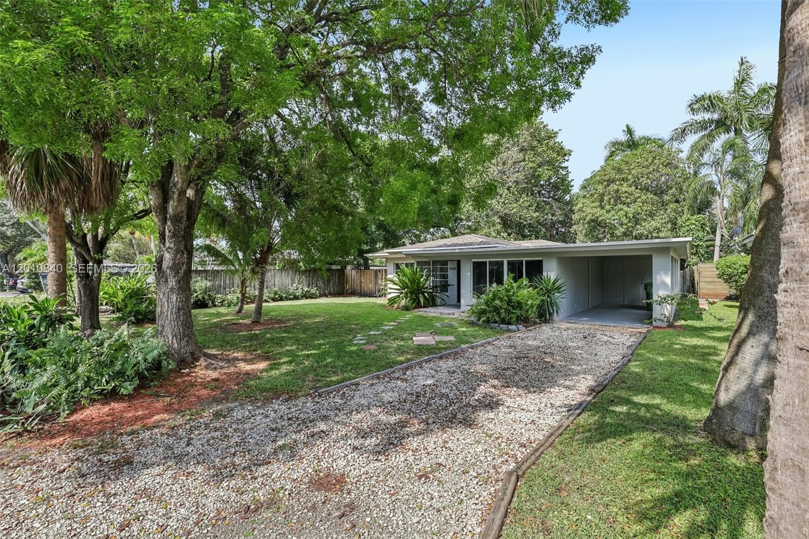 1115 NW 7th Ave, Fort Lauderdale, FL 33311 photo 2