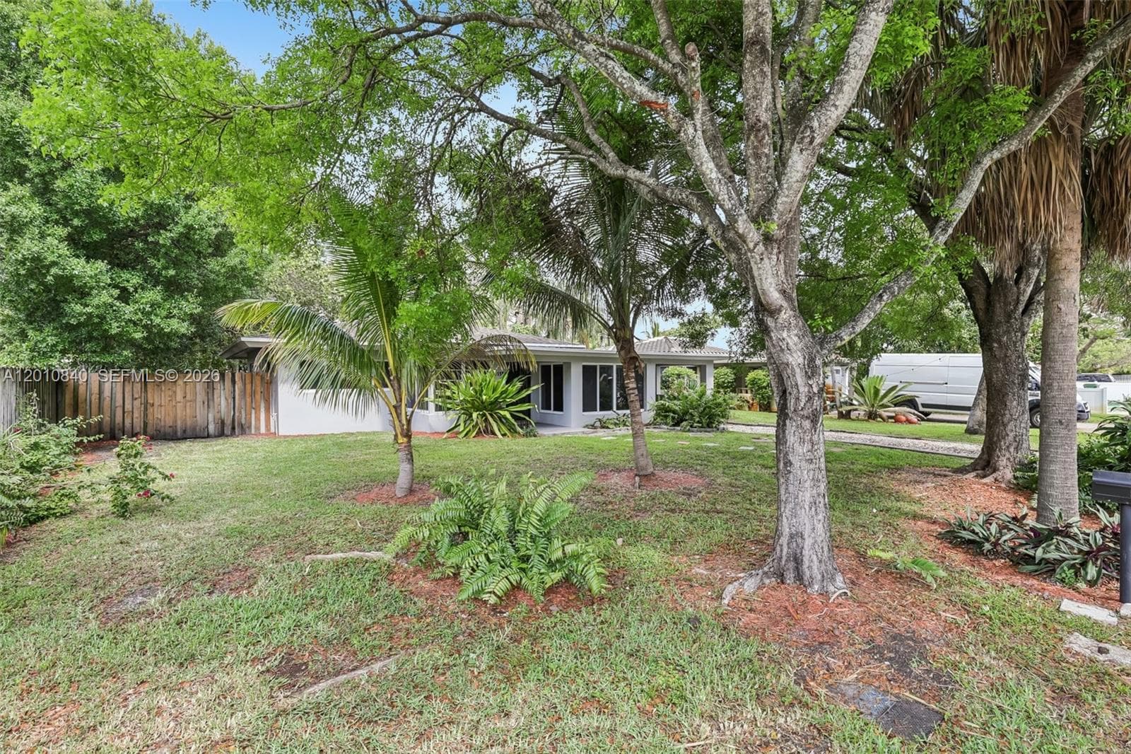 1115 NW 7th Ave, Fort Lauderdale, FL 33311 photo 3