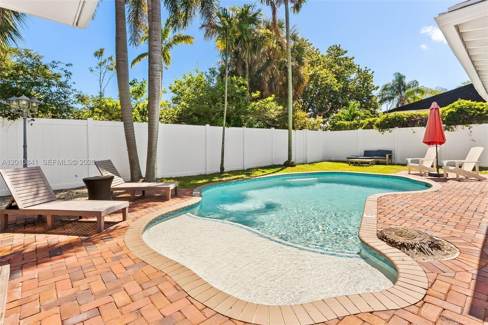 1315 NE 5th Ter, Fort Lauderdale, FL 33304 photo 3