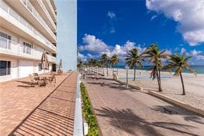 300 Oregon Street # 409, Hollywood, FL 33019 photo 3