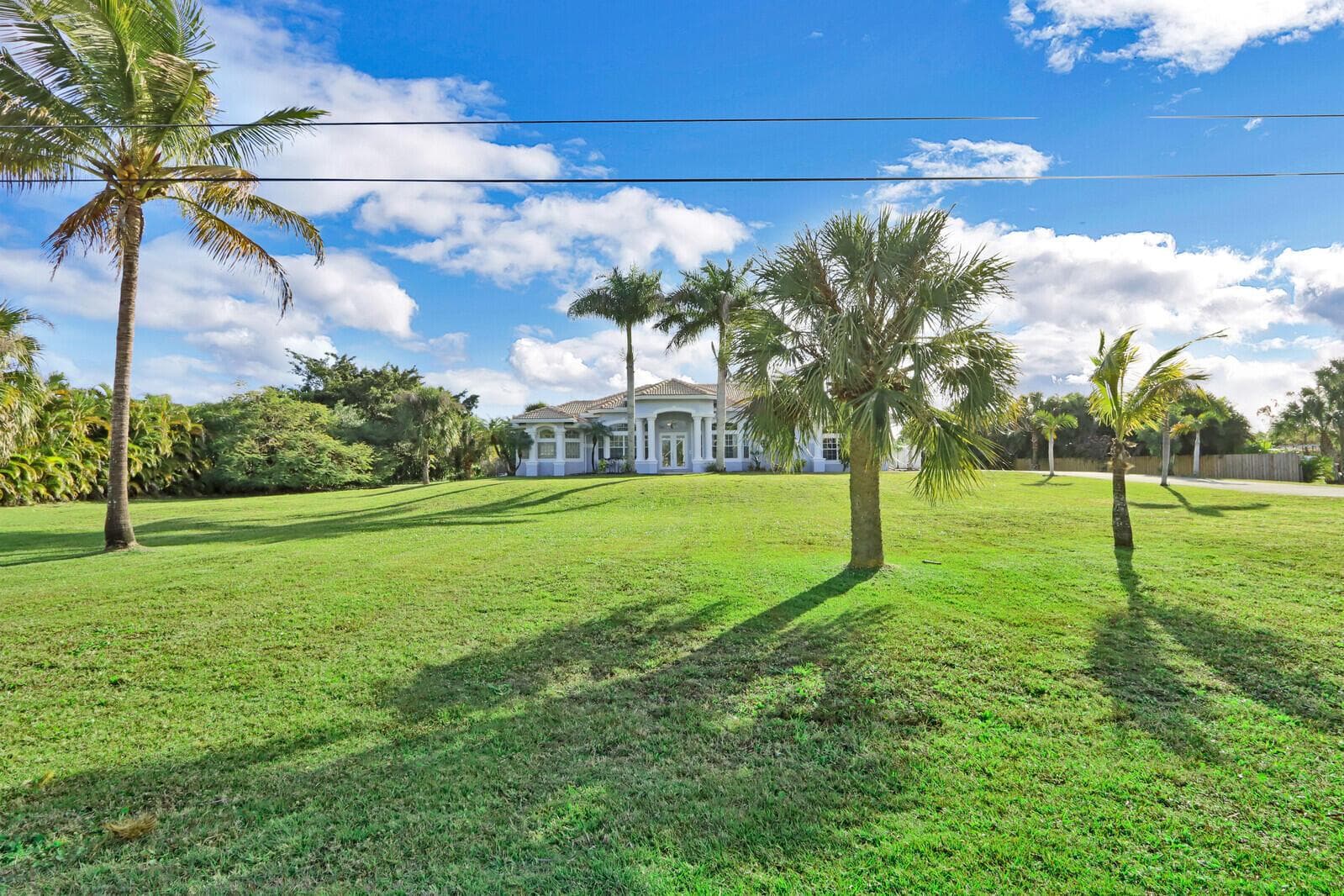 16146 N 72nd Dr Drive N, Palm Beach Gardens, FL 33418 photo 2