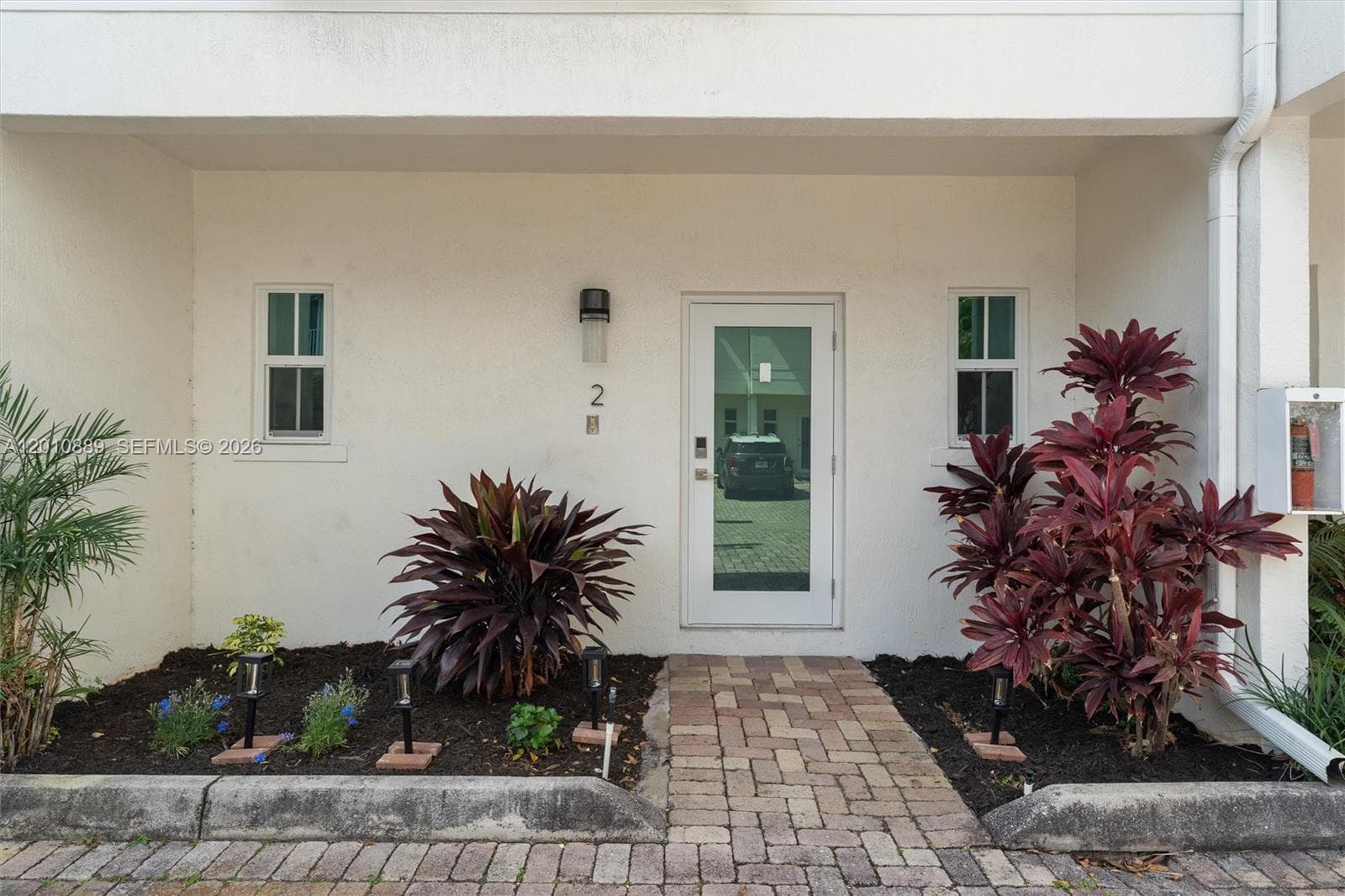 835 NE 19th Ave # 2, Fort Lauderdale, FL 33304 photo 2