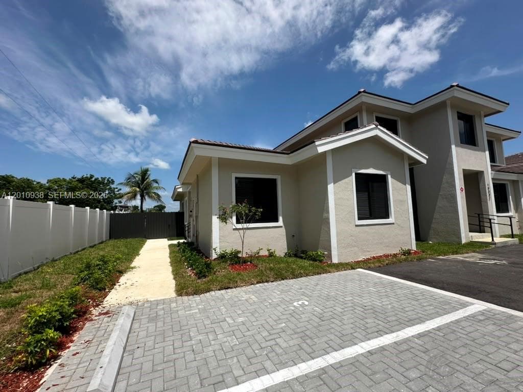 19444 SW 125th AVE # 0, South Miami, FL 33177 photo 2