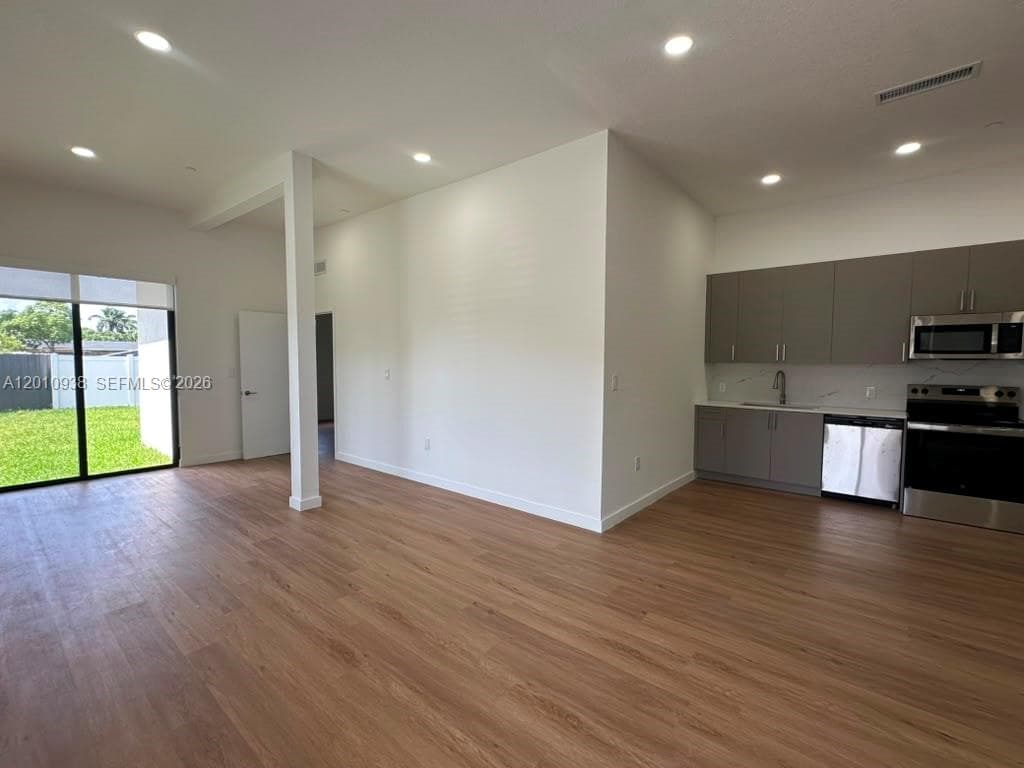 19444 SW 125th AVE # 0, South Miami, FL 33177 photo 5