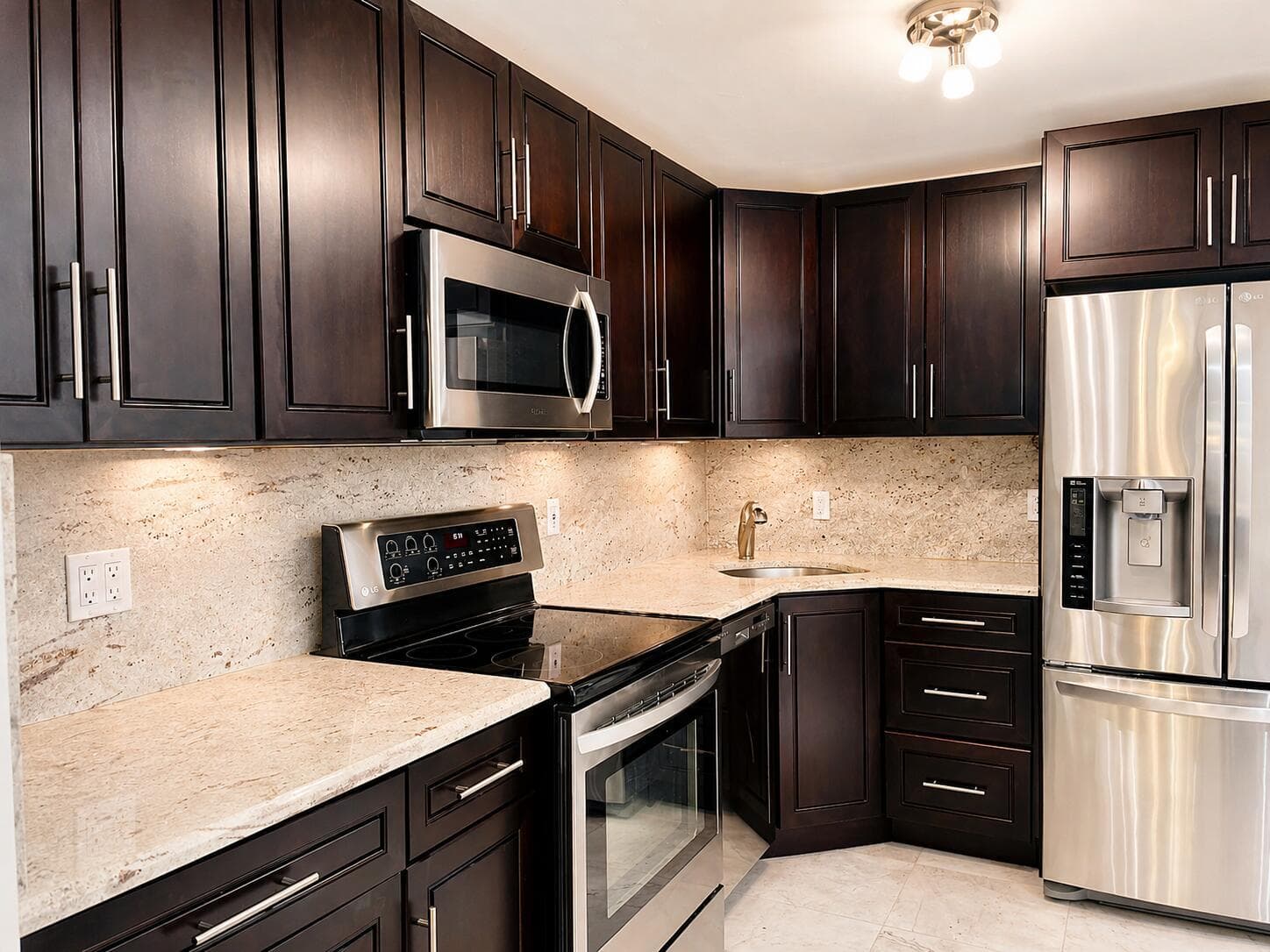 7000 NW 17th Street # 203, Plantation, FL 33313 photo 2
