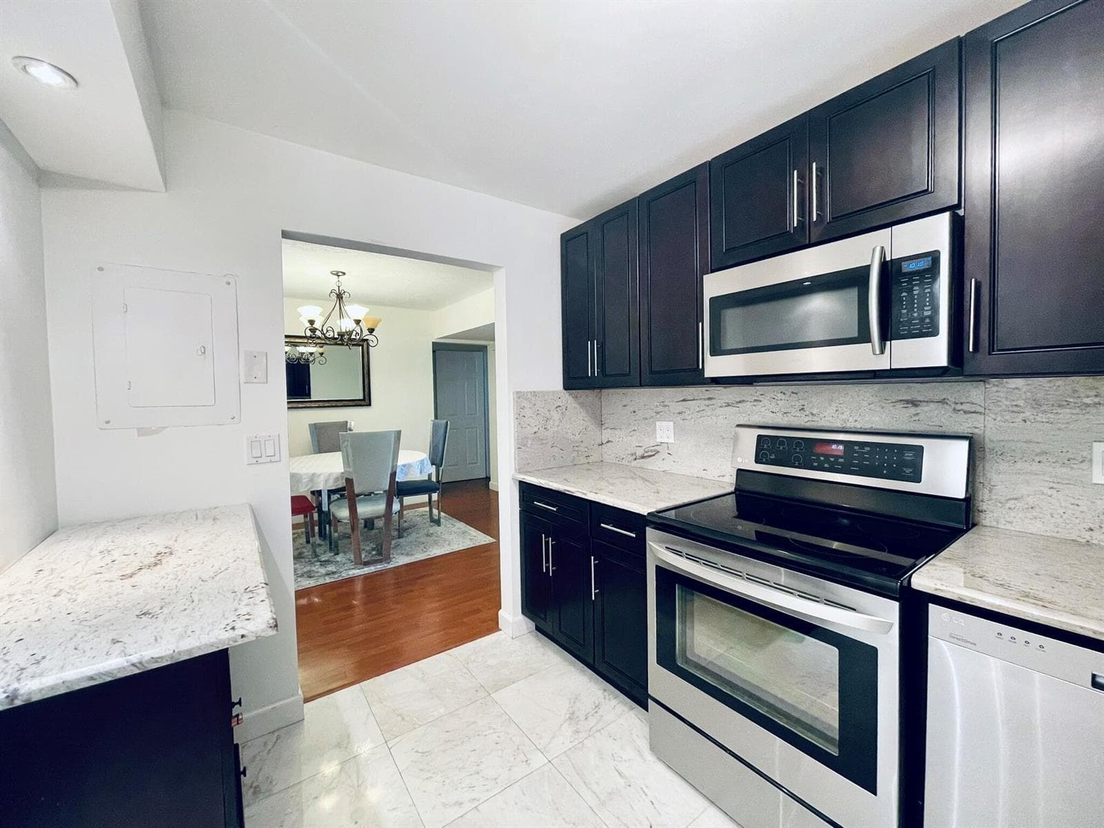 7000 NW 17th Street # 203, Plantation, FL 33313 photo 3