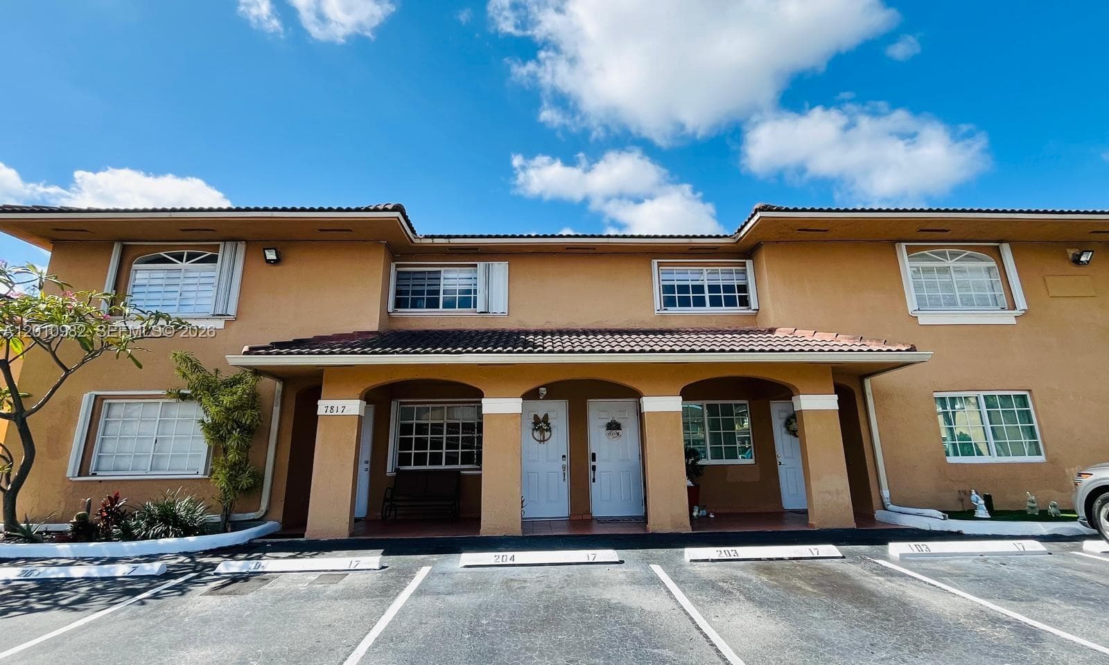 7817 W 36th Ave # 204, Hialeah, FL 33018