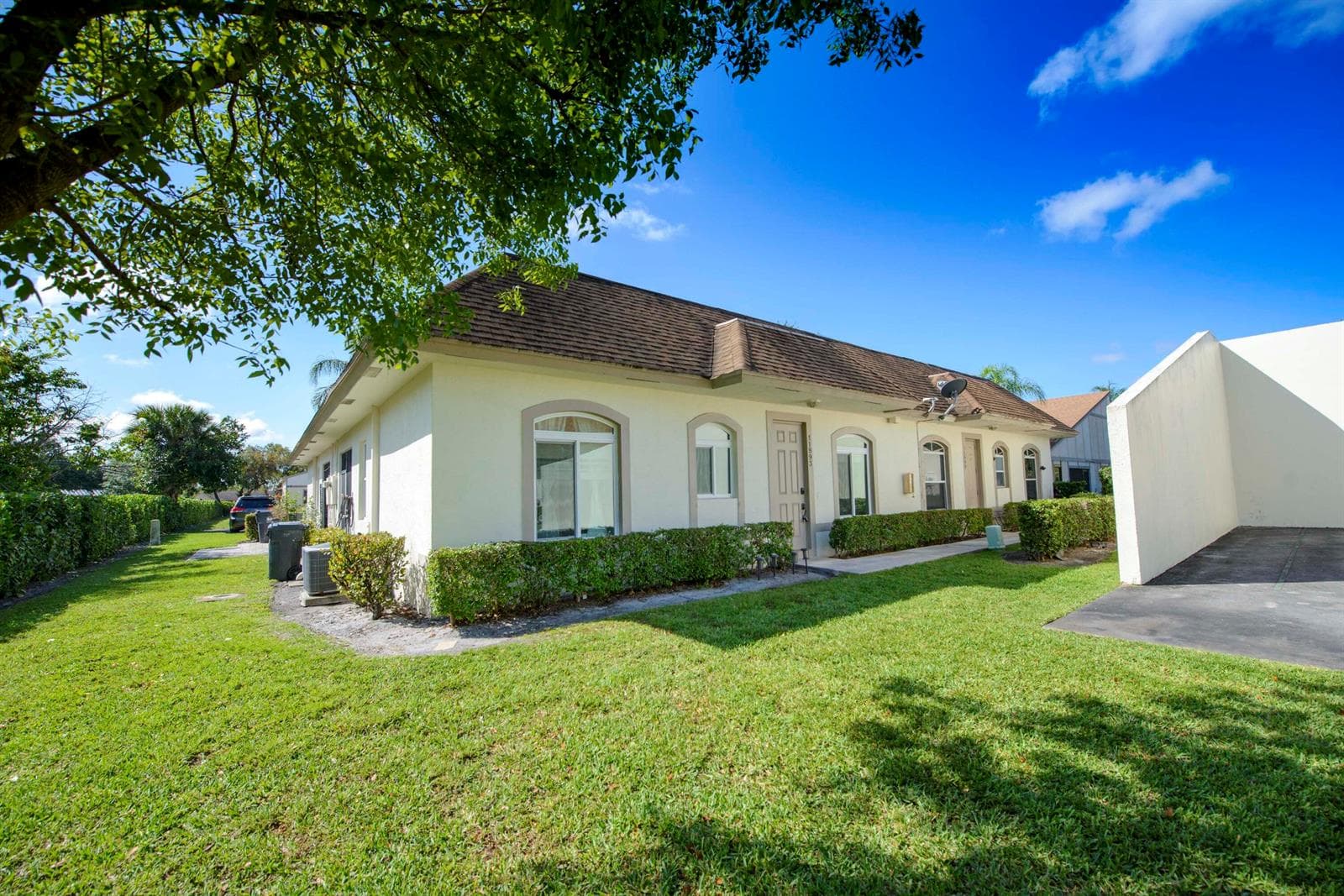 11893 Sturbridge Lane, Wellington, FL 33414 photo 2
