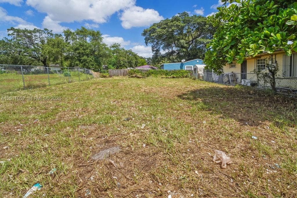 2455 NW 55th street, Miami, FL 33142 photo 2