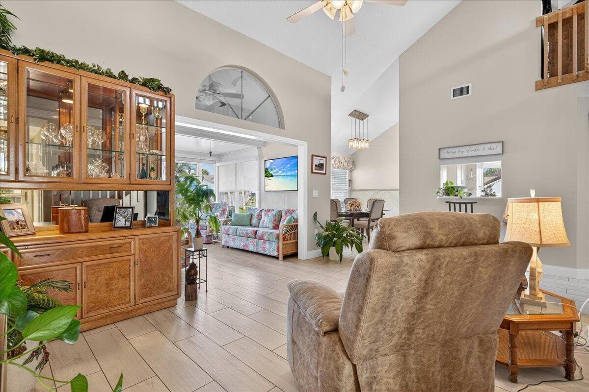 1827 Aynsley Way # 4, Vero Beach, FL 32966 photo 2