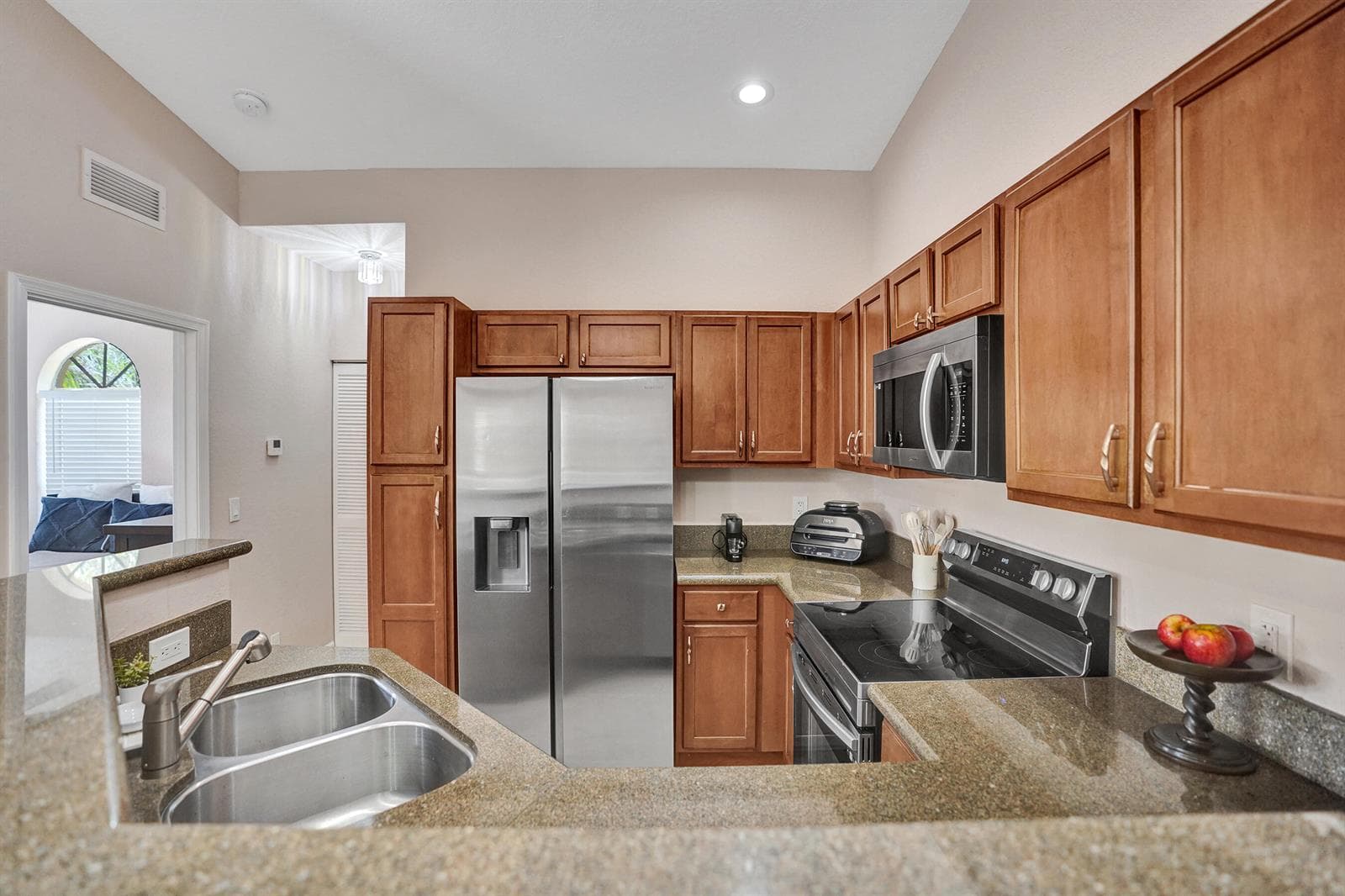 1825 Sonrisa Street # 1825, Riviera Beach, FL 33404 photo 4