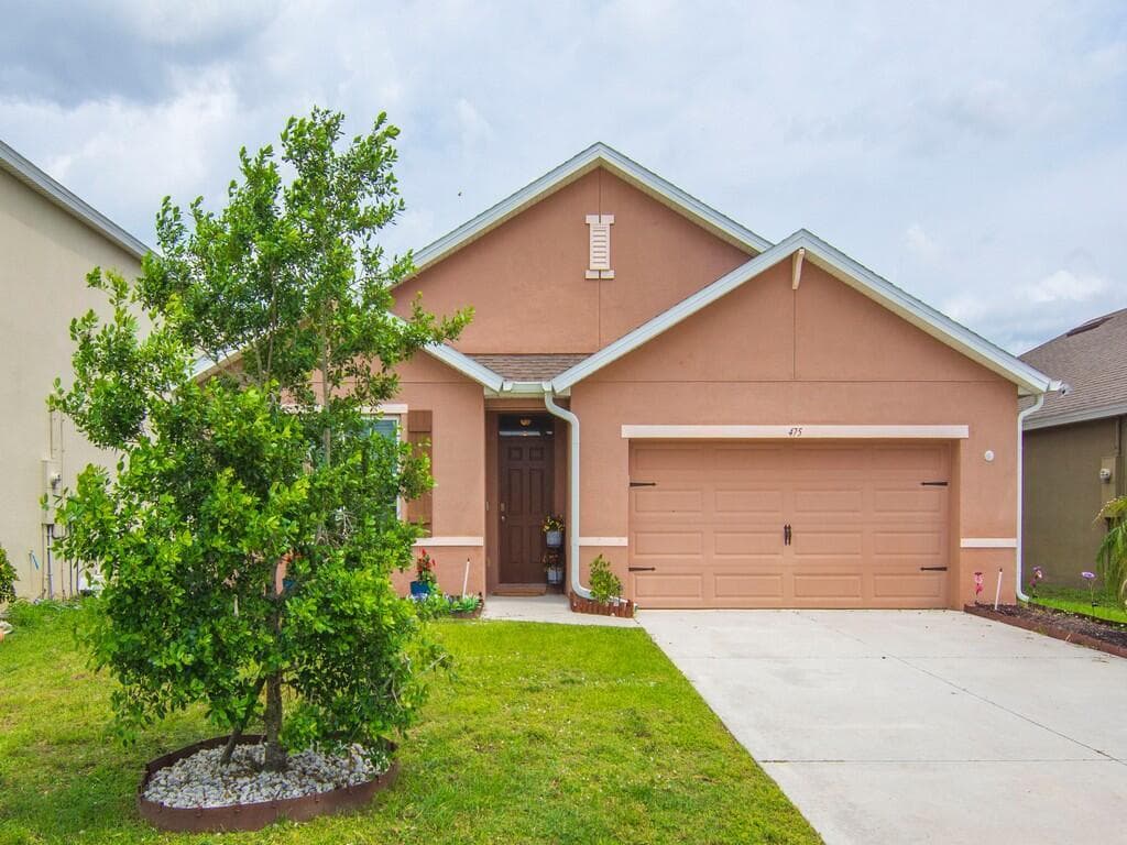 475 SW Moray Dr Drive, Palm Bay, FL 32908 photo 2