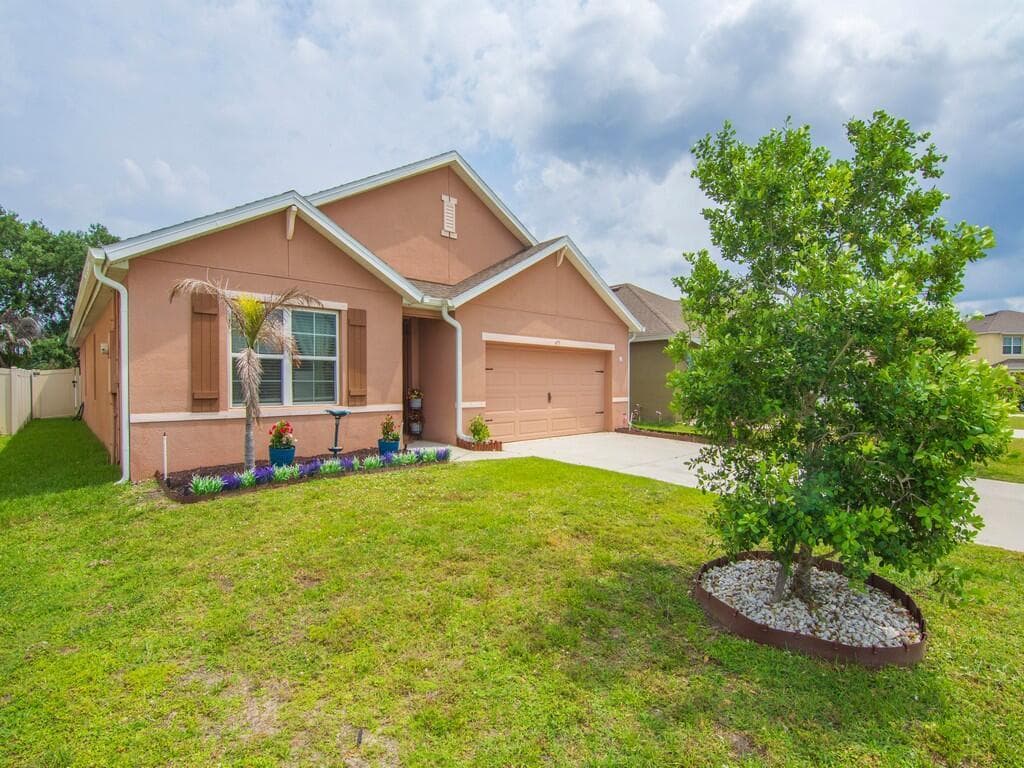 475 SW Moray Dr Drive, Palm Bay, FL 32908 photo 3