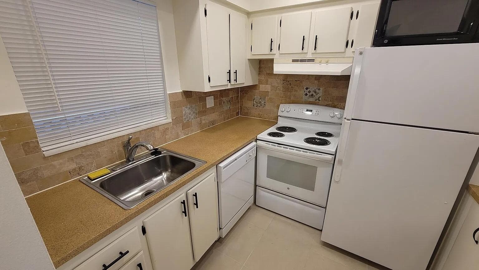 6501 Winfield Boulevard # A-40, Margate, FL 33063 photo 4