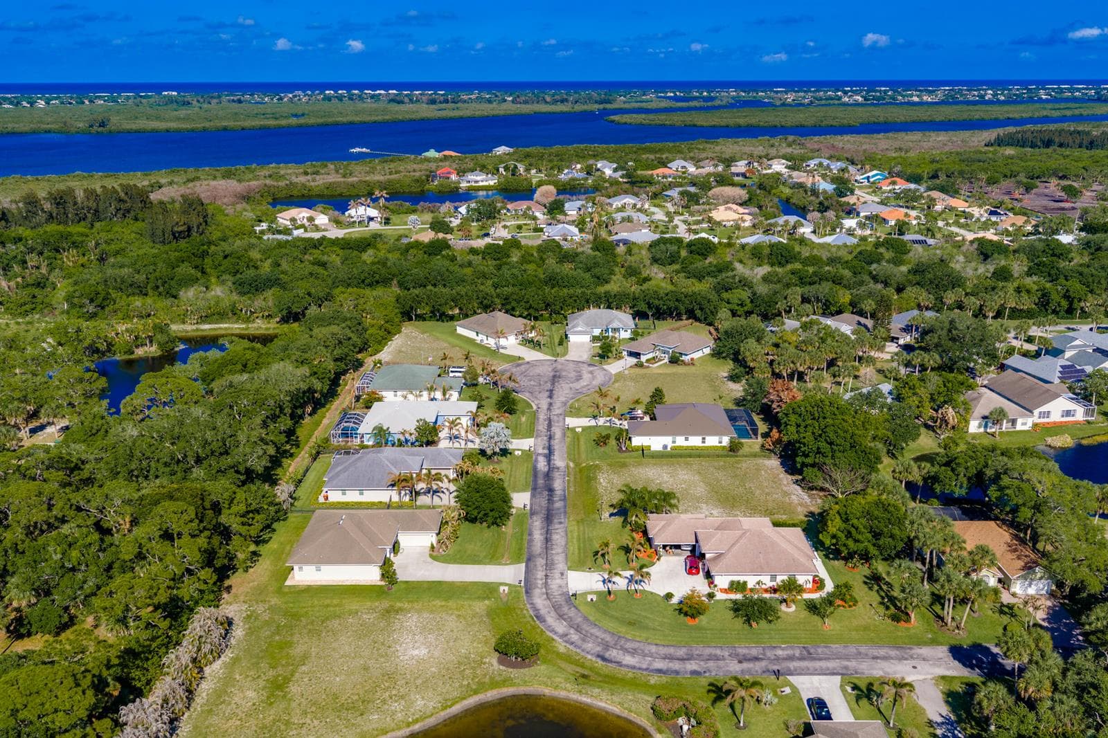 7445 36th Court, Vero Beach, FL 32967 photo 2